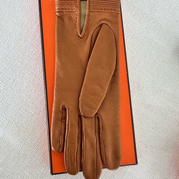 💛Hermes Kelly and Constance Gloves in a stunning brown Lambskin Leather - Picture 7 of 13